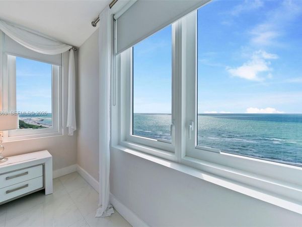 2301 Collins Ave , Unit 1210, Miami Beach, FL 33139