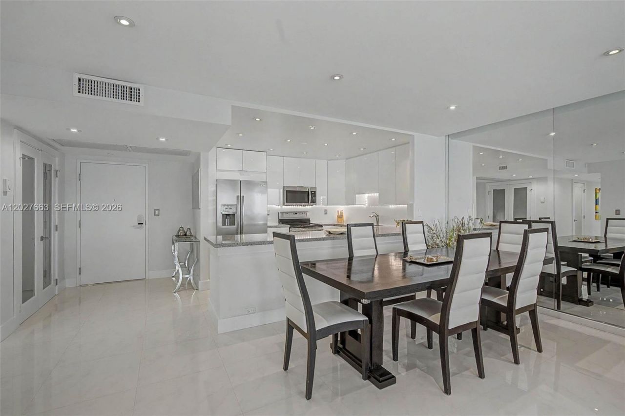 2301 Collins Ave, Unit 1210, Miami Beach, FL 33139 Photo