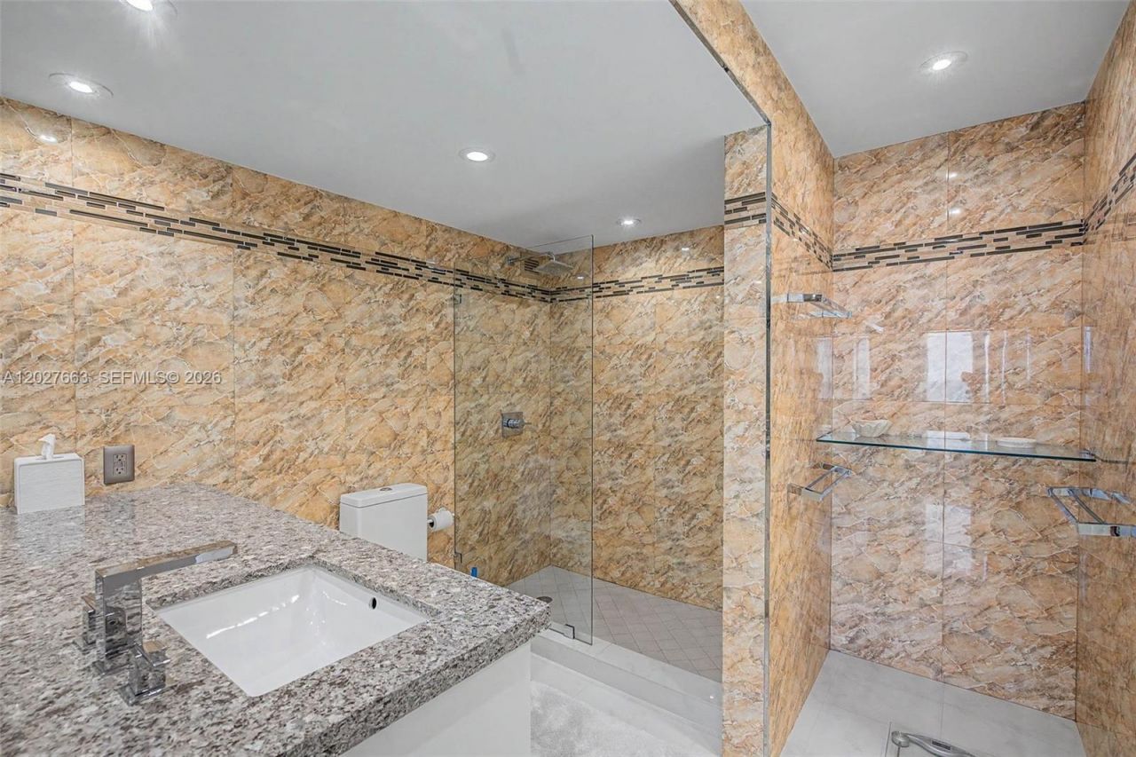 2301 Collins Ave, Unit 1210, Miami Beach, FL 33139 Photo