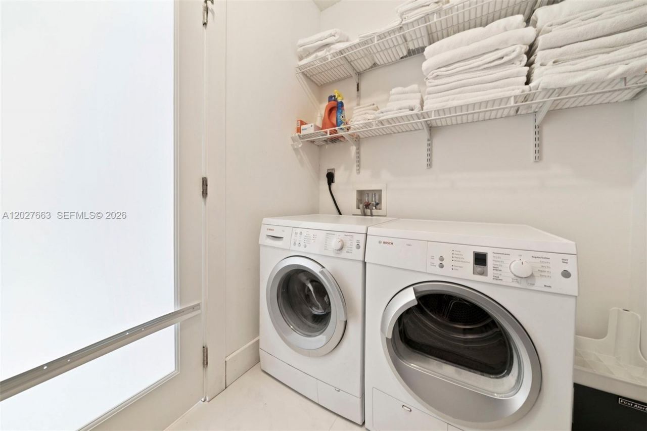 2301 Collins Ave , Unit 1210, Miami Beach, FL 33139 Photo