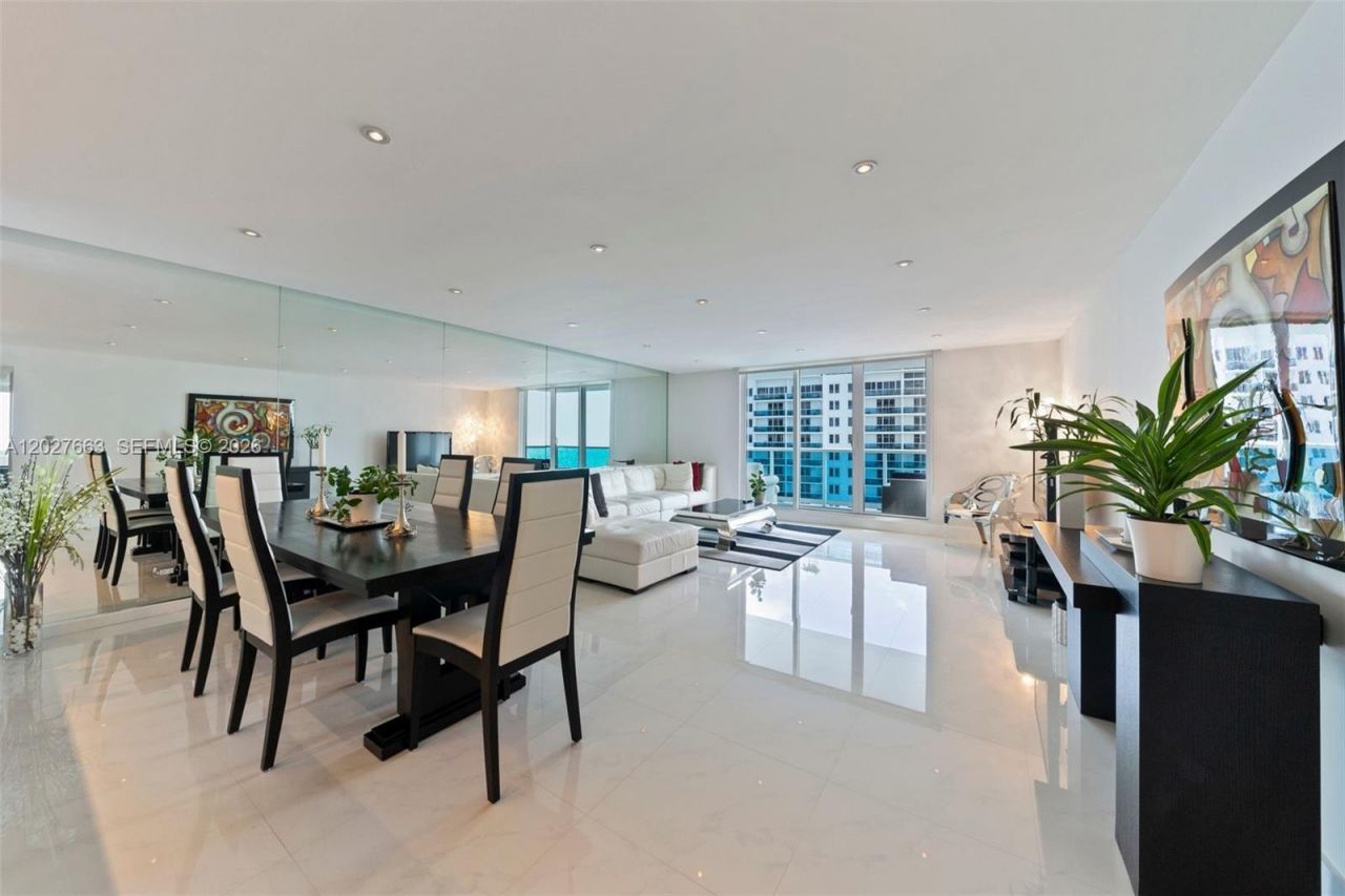 2301 Collins Ave , Unit 1210, Miami Beach, FL 33139 Photo