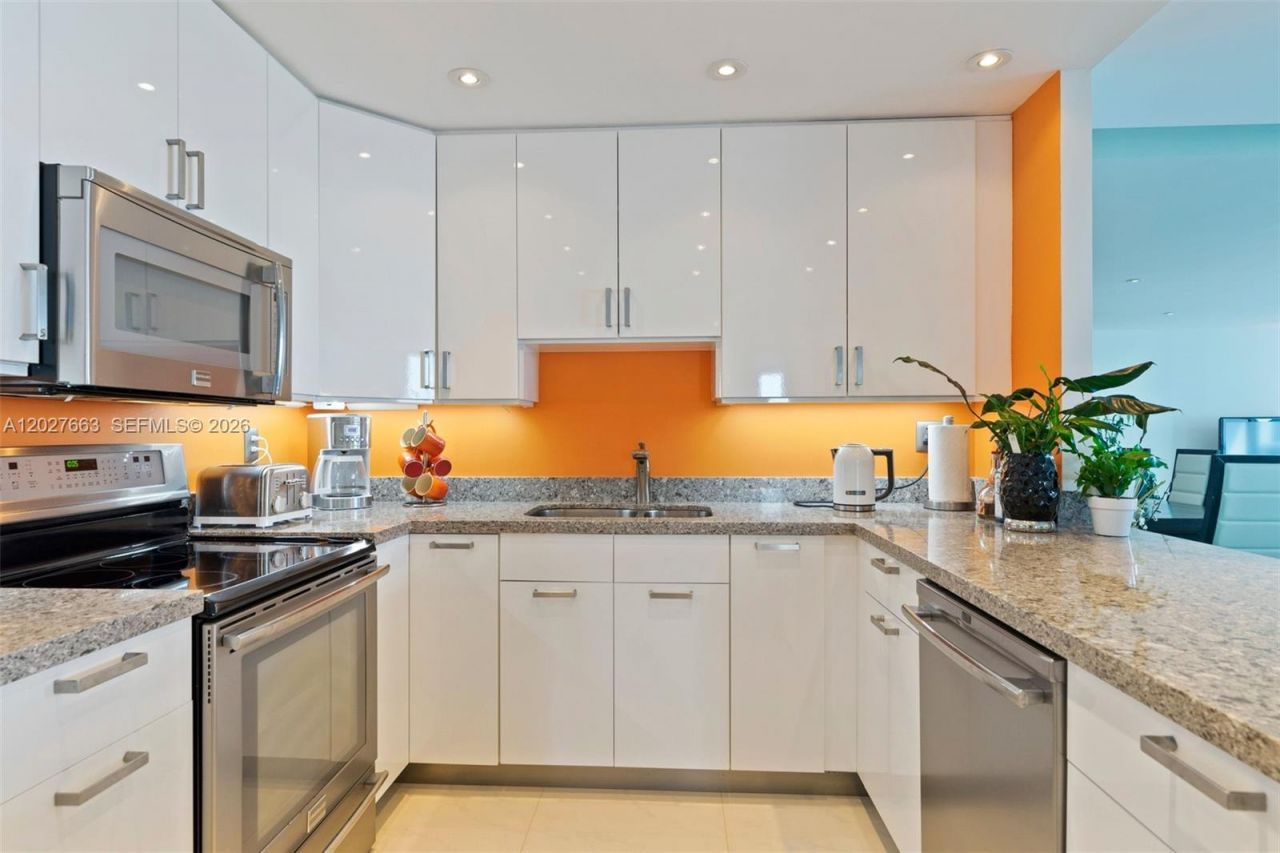 2301 Collins Ave , Unit 1210, Miami Beach, FL 33139 Photo