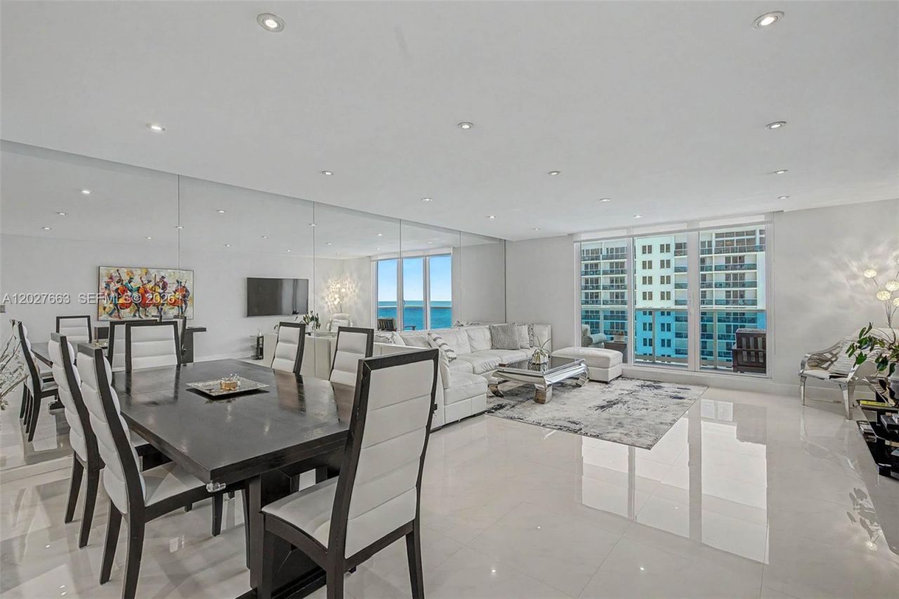 2301 Collins Ave, Unit 1210, Miami Beach, FL 33139 Photo