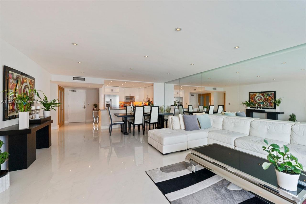 2301 Collins Ave, Unit 1210, Miami Beach, FL 33139 Photo