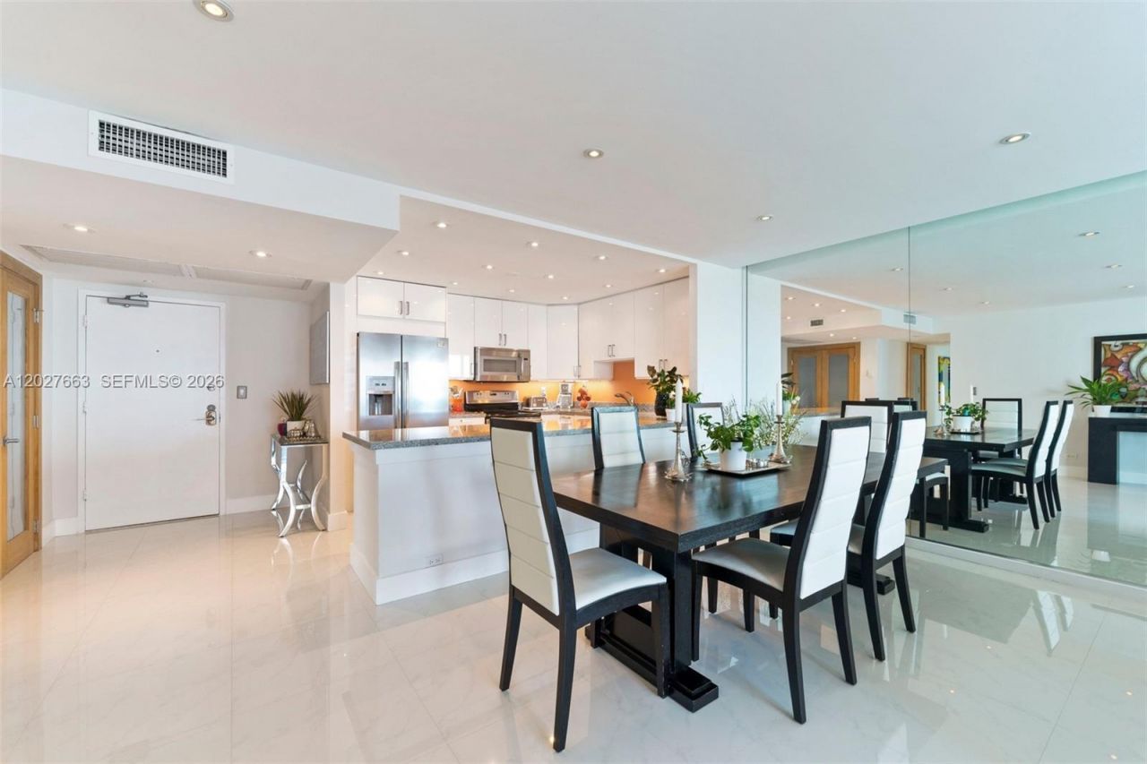 2301 Collins Ave , Unit 1210, Miami Beach, FL 33139 Photo