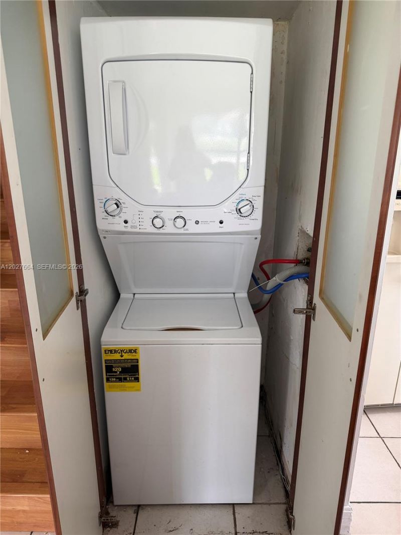 6885 NW 169th St , Unit 63A, Hialeah, FL 33015 Photo