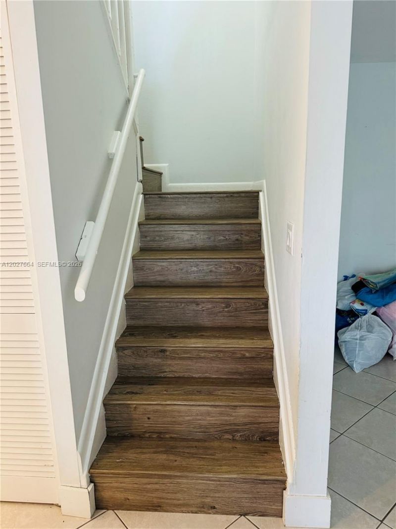 6885 NW 169th St , Unit 63A, Hialeah, FL 33015 Photo