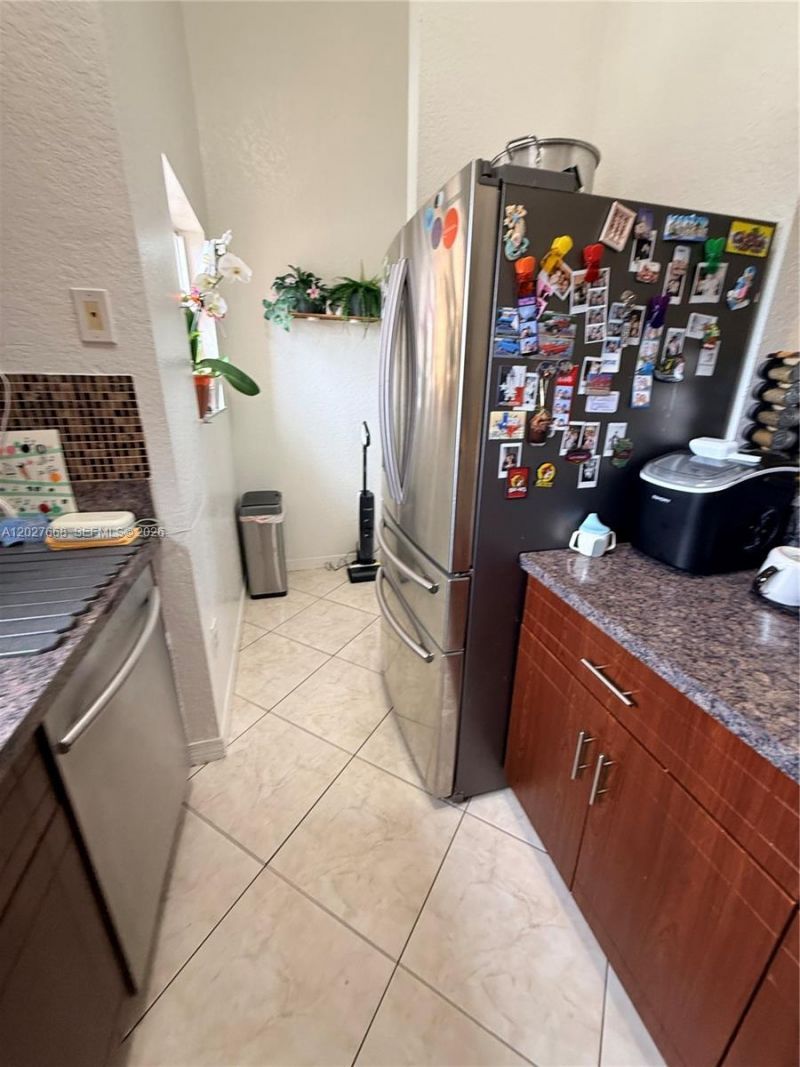 340 E 5th St , Unit 202, Hialeah, FL 33010 Photo