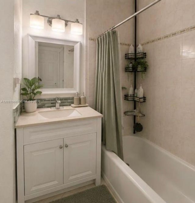 340 E 5th St , Unit 202, Hialeah, FL 33010 Photo