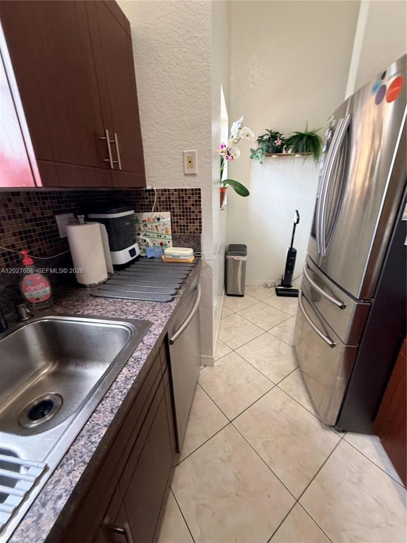 340 E 5th St , Unit 202, Hialeah, FL 33010 Photo
