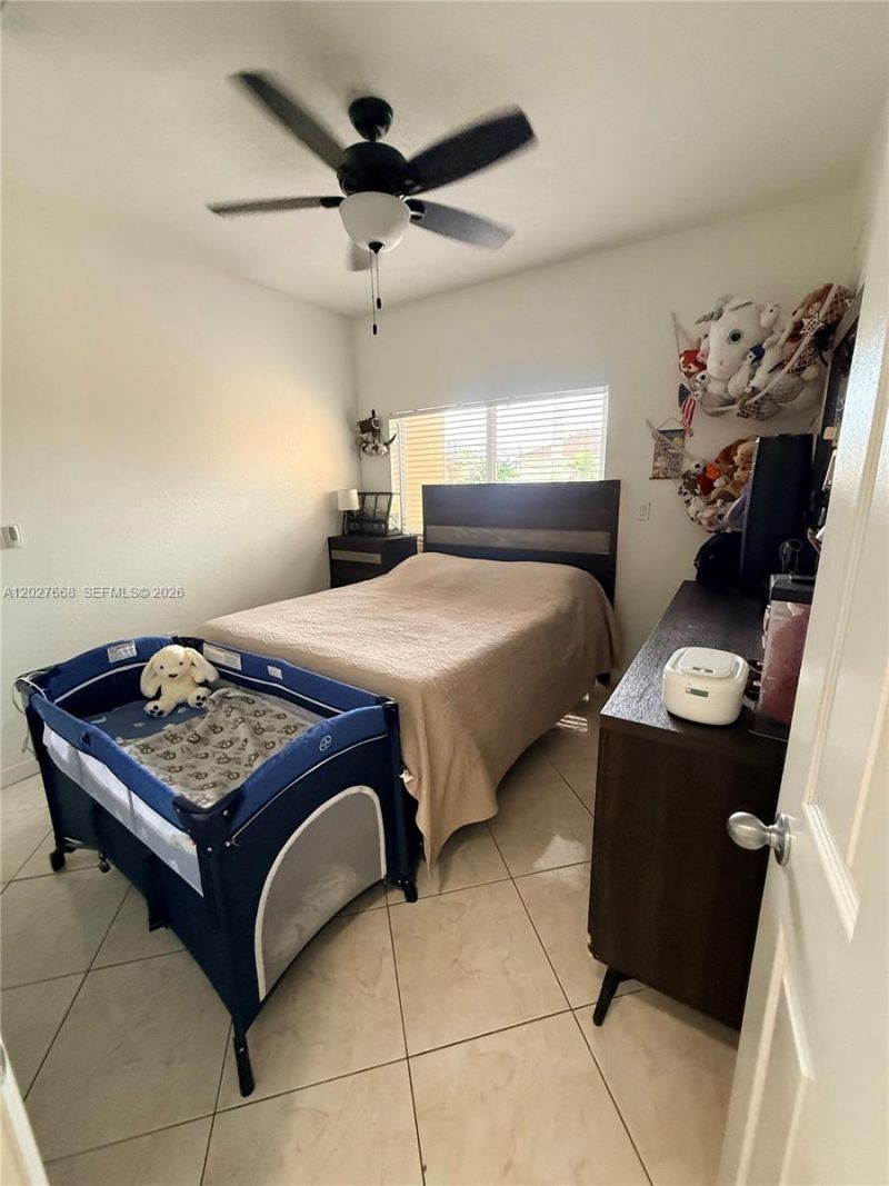 340 E 5th St , Unit 202, Hialeah, FL 33010 Photo