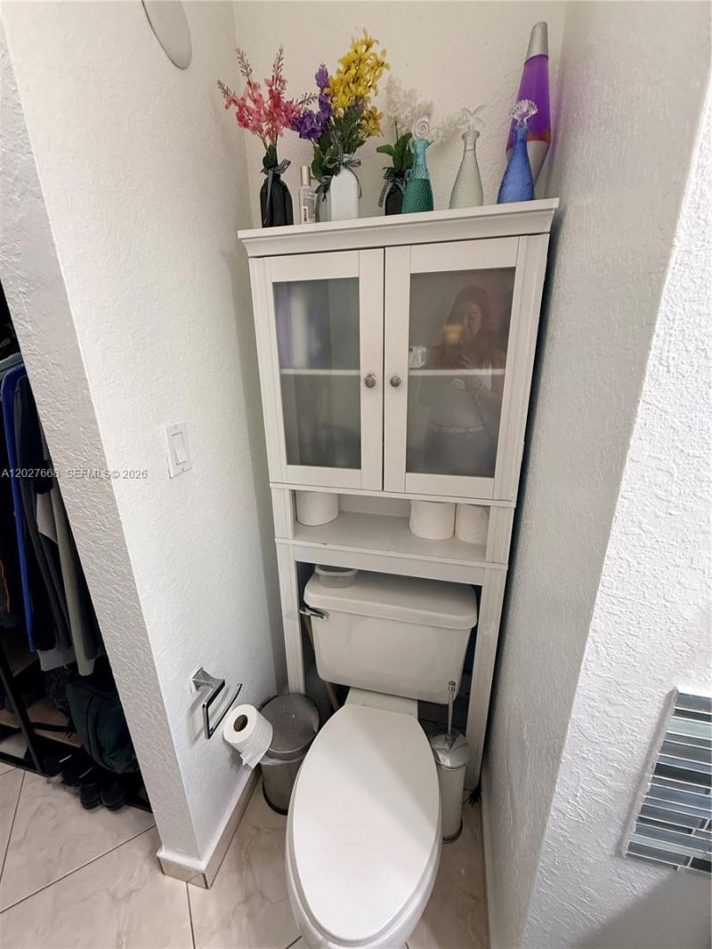 340 E 5th St , Unit 202, Hialeah, FL 33010 Photo