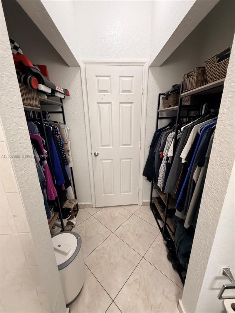 340 E 5th St , Unit 202, Hialeah, FL 33010 Photo