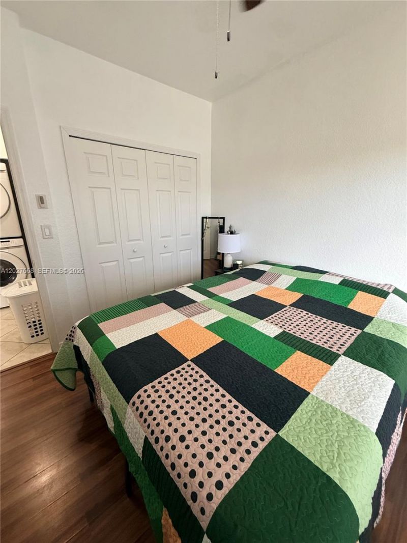 340 E 5th St , Unit 202, Hialeah, FL 33010 Photo