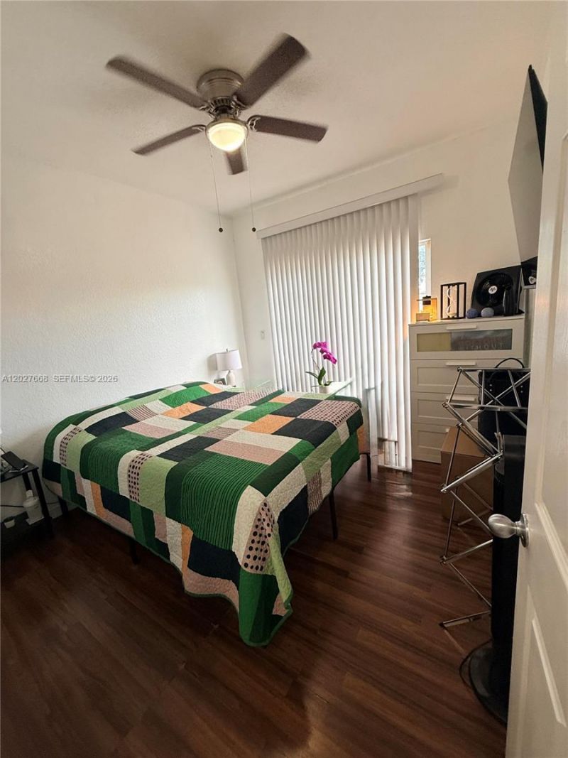 340 E 5th St , Unit 202, Hialeah, FL 33010 Photo