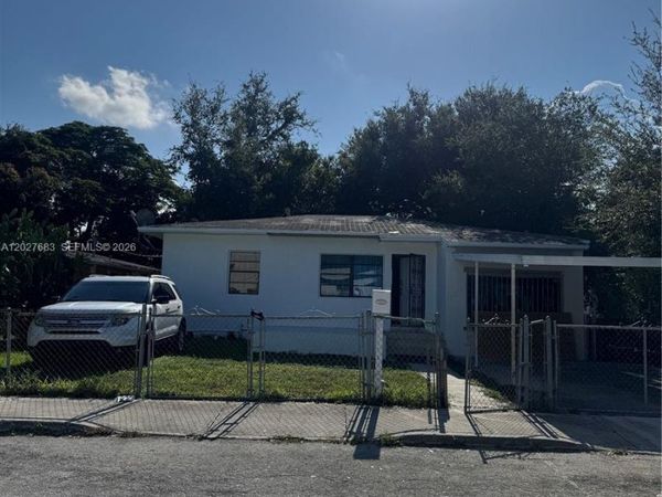 6800 NW 2 CT , Miami, FL 33150