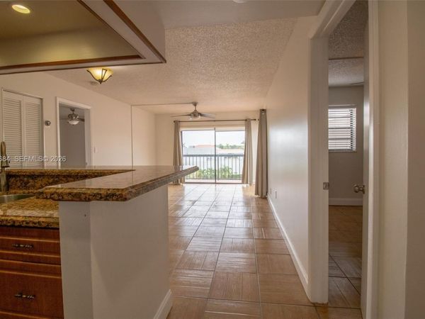 995 SW 84th Ave , Unit 408, Miami, FL 33144