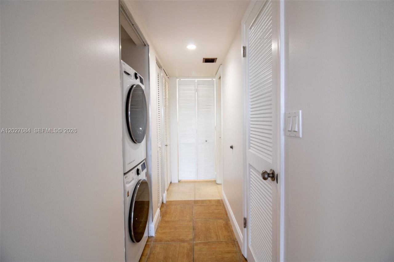 995 SW 84th Ave , Unit 408, Miami, FL 33144 Photo