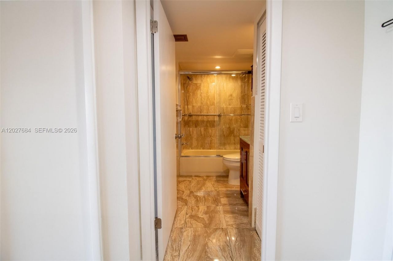 995 SW 84th Ave , Unit 408, Miami, FL 33144 Photo