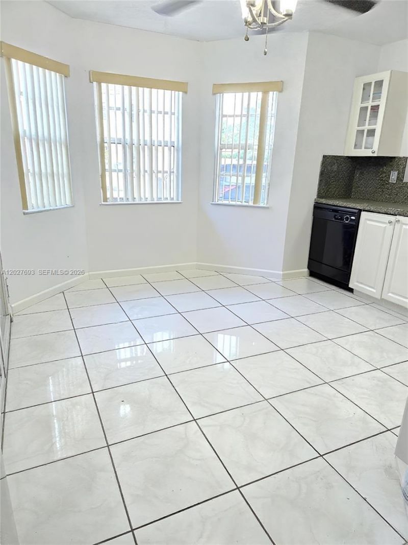 7255 NW 173rd Dr , Unit 801-8, Hialeah, FL 33015 Photo