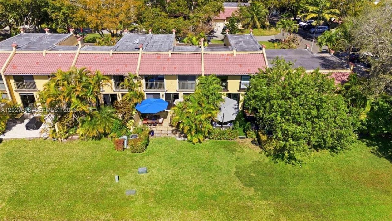 3629 Estepona Ave , Unit E-27, Doral, FL 33178 Photo