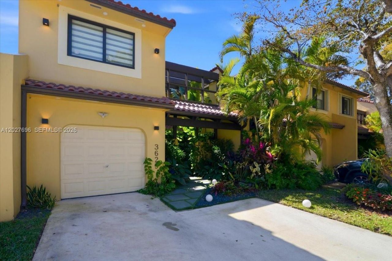3629 Estepona Ave , Unit E-27, Doral, FL 33178 Photo