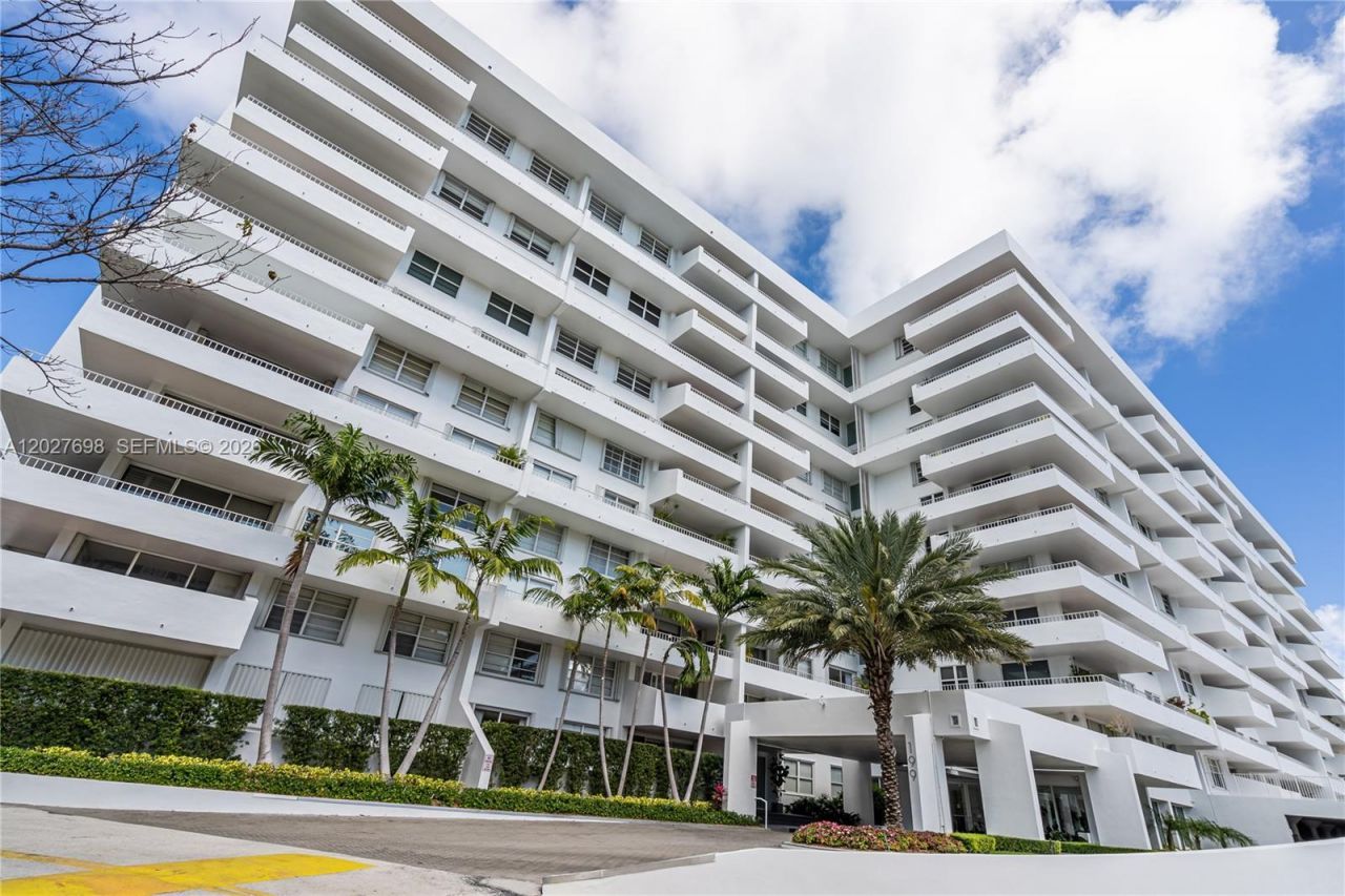 199 Ocean Lane Dr, Unit 1210, Key Biscayne, FL 33149 Photo