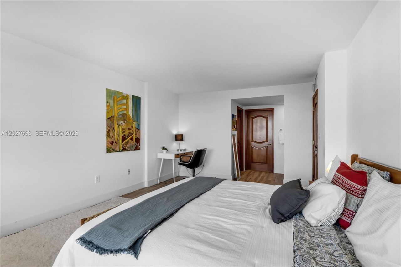 199 Ocean Lane Dr, Unit 1210, Key Biscayne, FL 33149 Photo