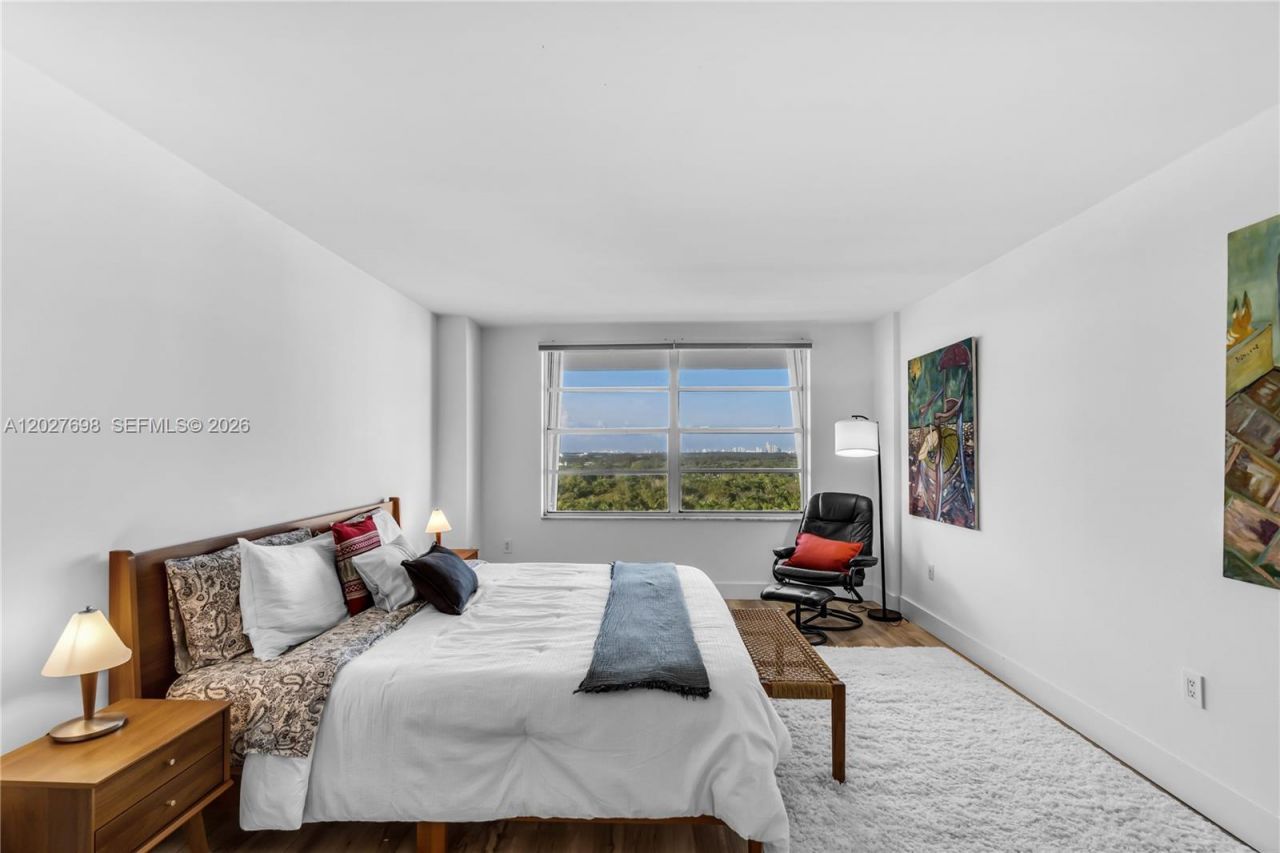 199 Ocean Lane Dr, Unit 1210, Key Biscayne, FL 33149 Photo