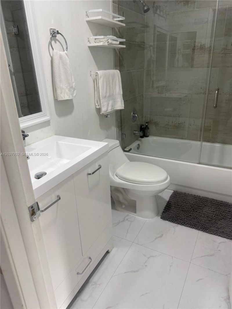 4704 NW 114th Ave, Unit 202-1, Doral, FL 33178 Photo
