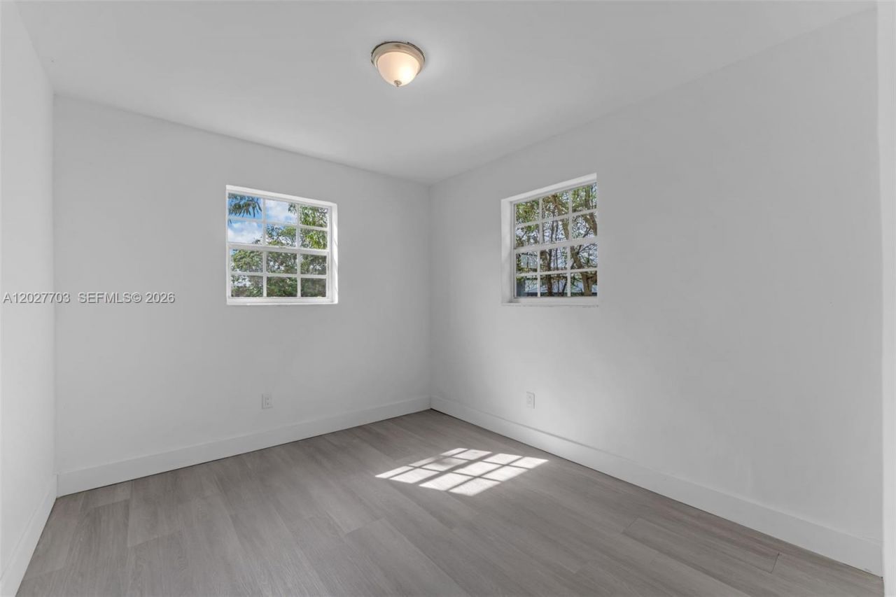 11500 SW 142nd St , Miami, FL 33176 Photo