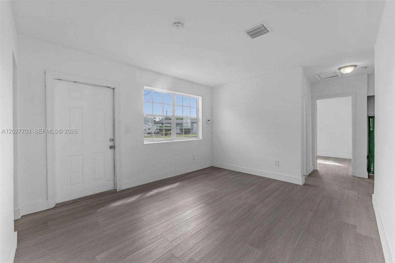 11500 SW 142nd St , Miami, FL 33176 Photo