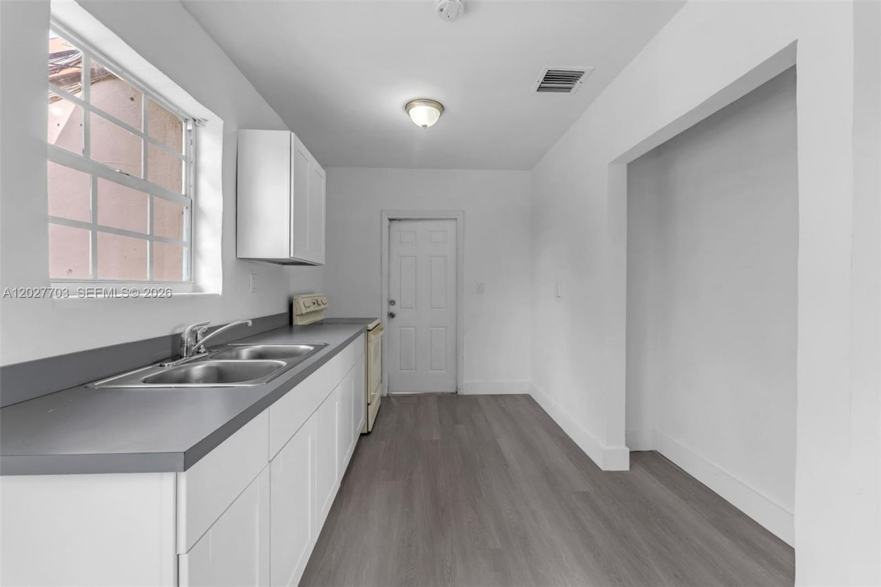 11500 SW 142nd St , Miami, FL 33176 Photo