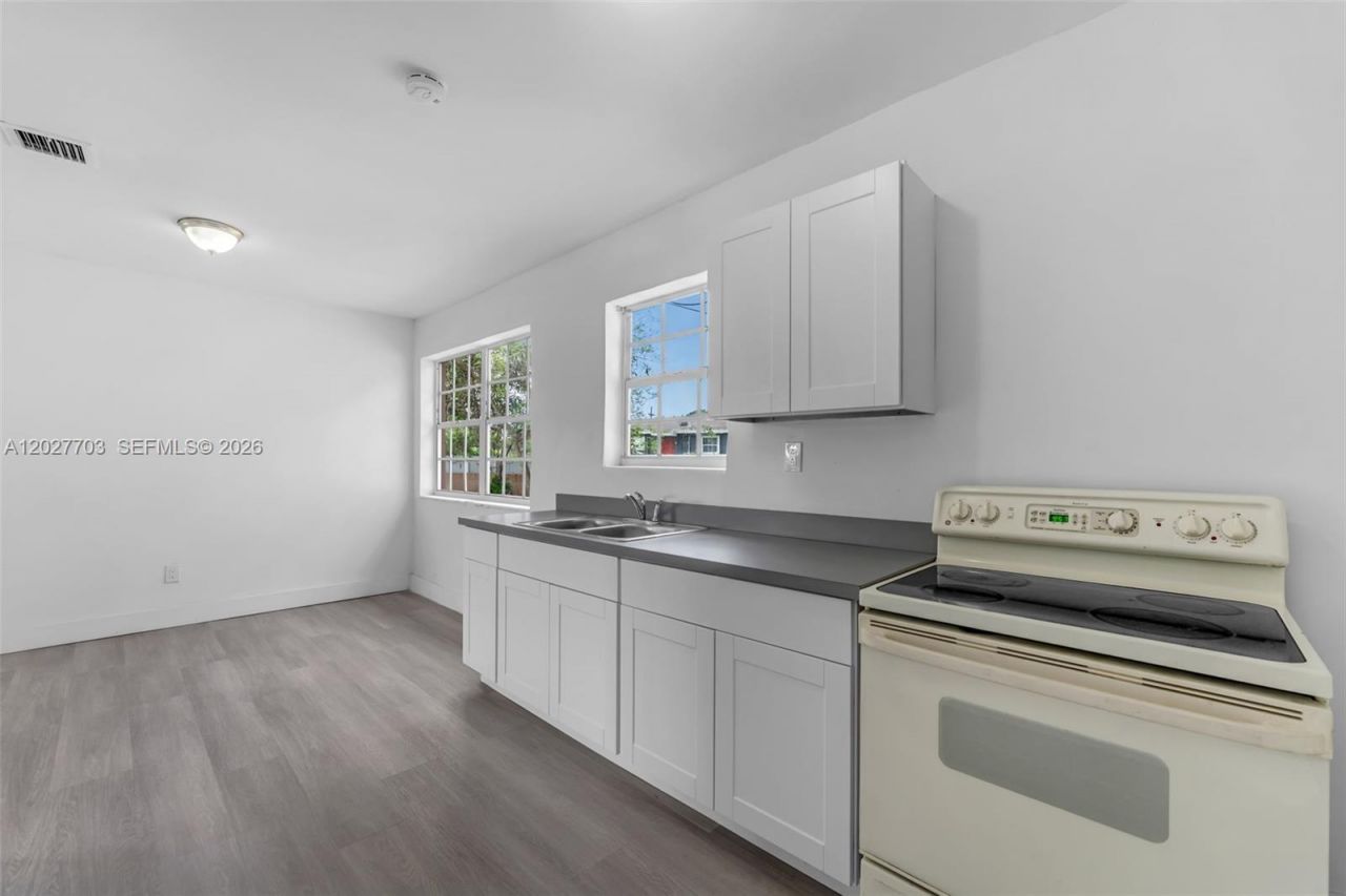 11500 SW 142nd St , Miami, FL 33176 Photo