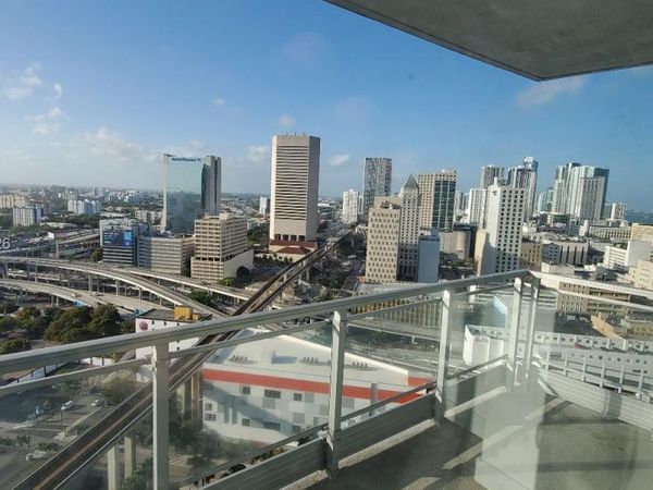 90 SW 3rd St , Unit 2705, Miami, FL 33130