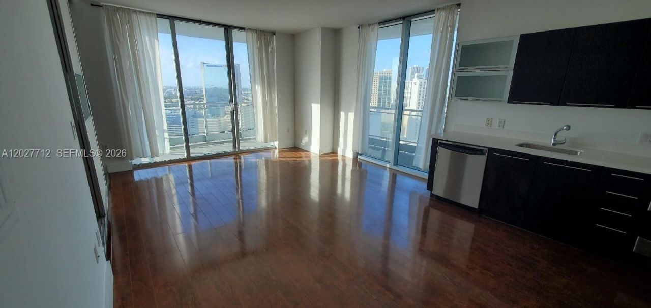 90 SW 3rd St , Unit 2705, Miami, FL 33130 Photo