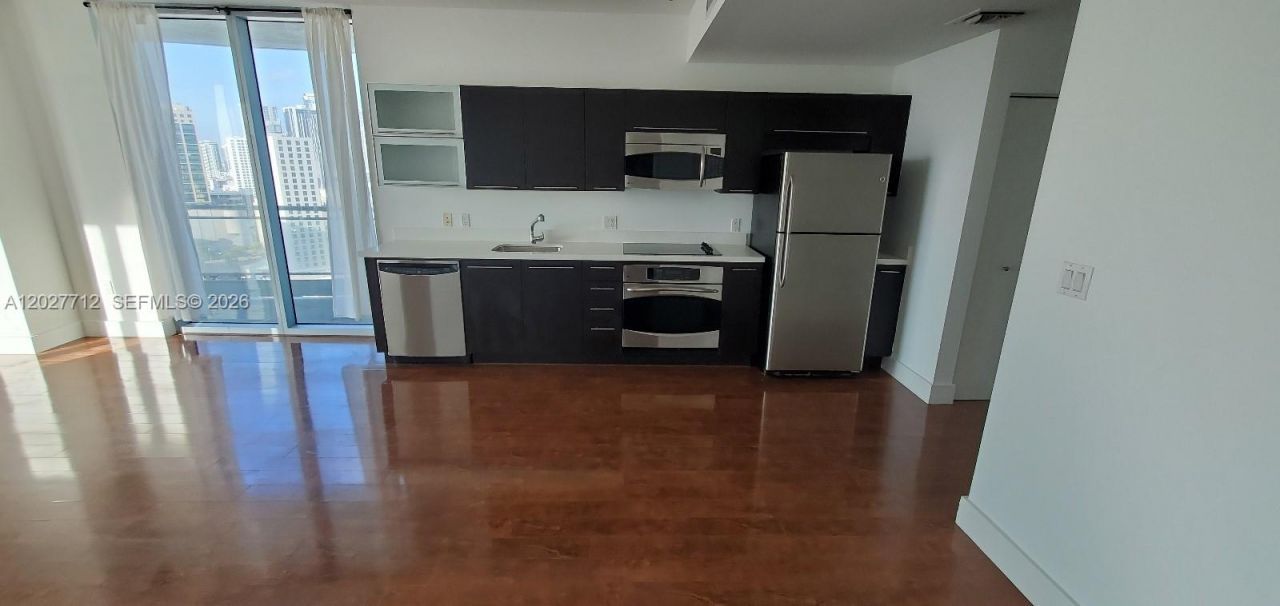 90 SW 3rd St , Unit 2705, Miami, FL 33130 Photo