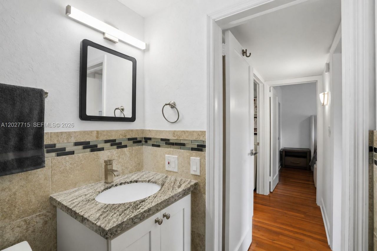 5530 SW 76th St, Unit A, Miami, FL 33143 Photo