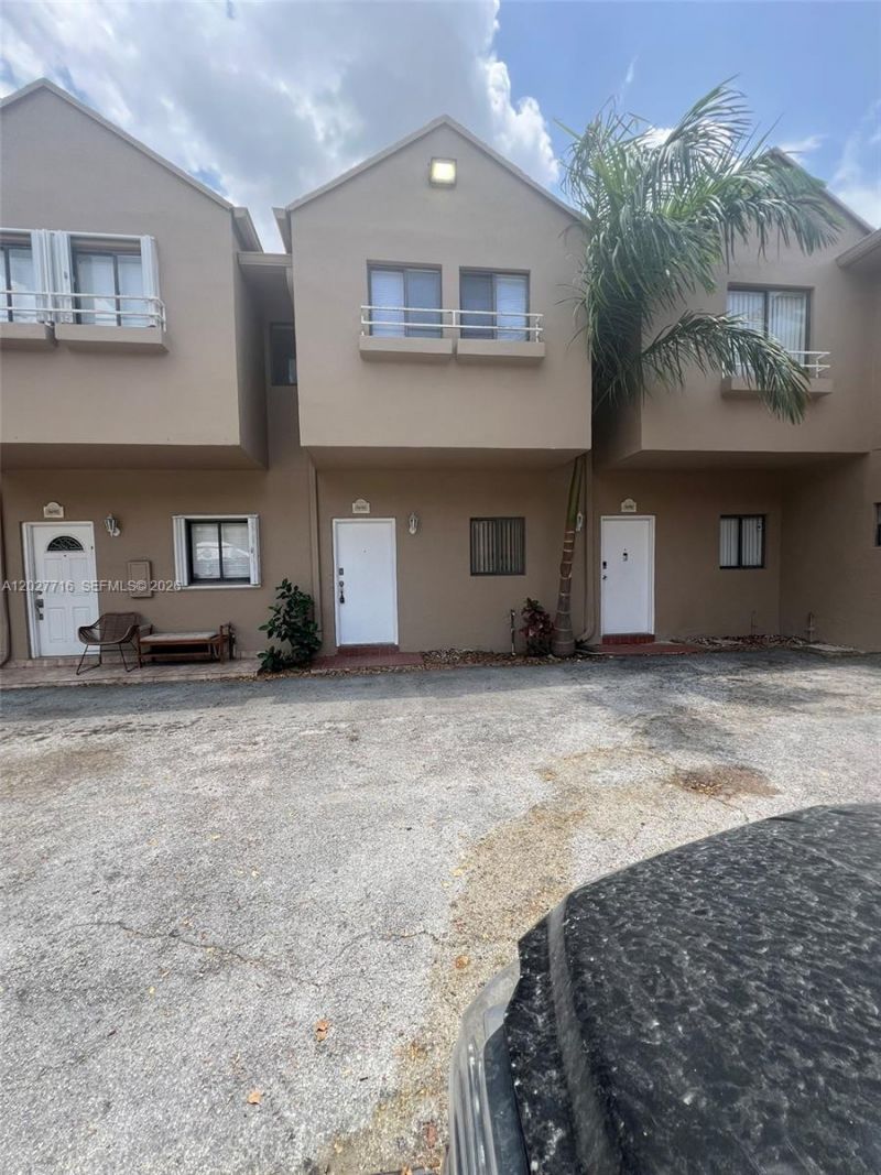 5694 W 25th Ct , Unit 5694, Hialeah, FL 33016 Photo