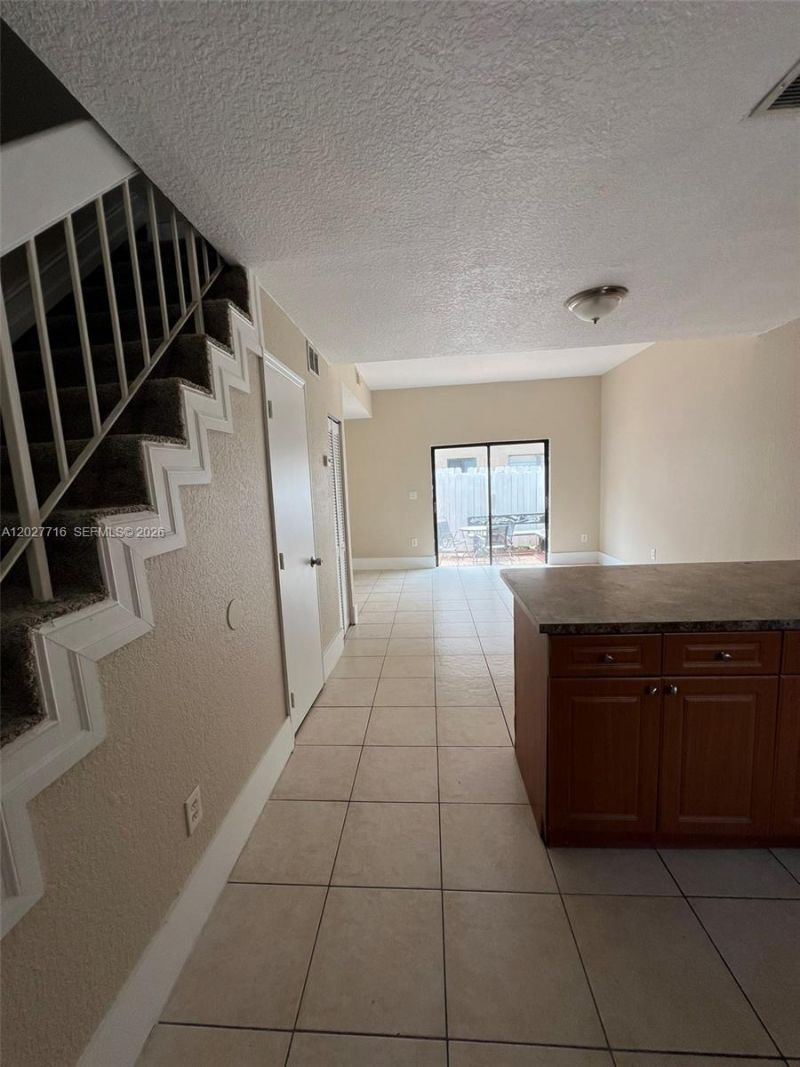 5694 W 25th Ct , Unit 5694, Hialeah, FL 33016 Photo