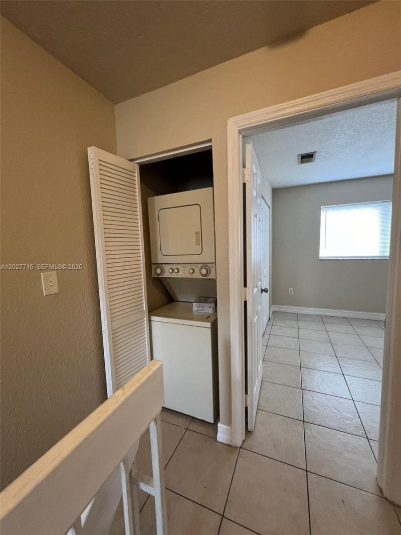 5694 W 25th Ct , Unit 5694, Hialeah, FL 33016 Photo