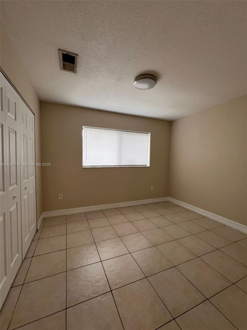 5694 W 25th Ct , Unit 5694, Hialeah, FL 33016 Photo