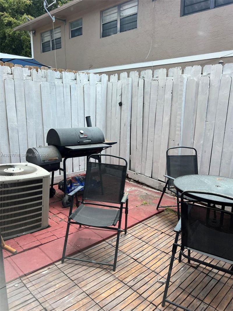 5694 W 25th Ct , Unit 5694, Hialeah, FL 33016 Photo