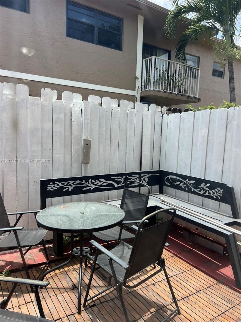 5694 W 25th Ct , Unit 5694, Hialeah, FL 33016 Photo