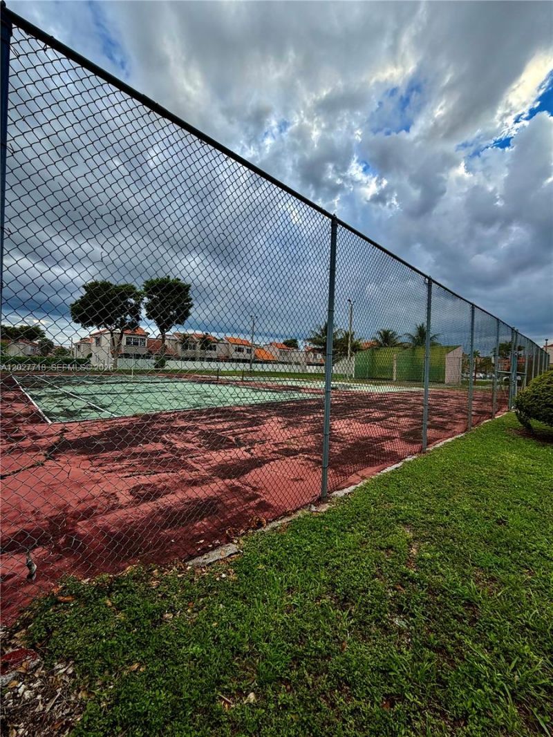 6492 SW 129th Ave , Miami, FL 33183 Photo