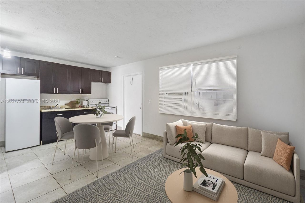332 SW 3rd St , Unit 5, Belle Glade, FL 33430 Photo