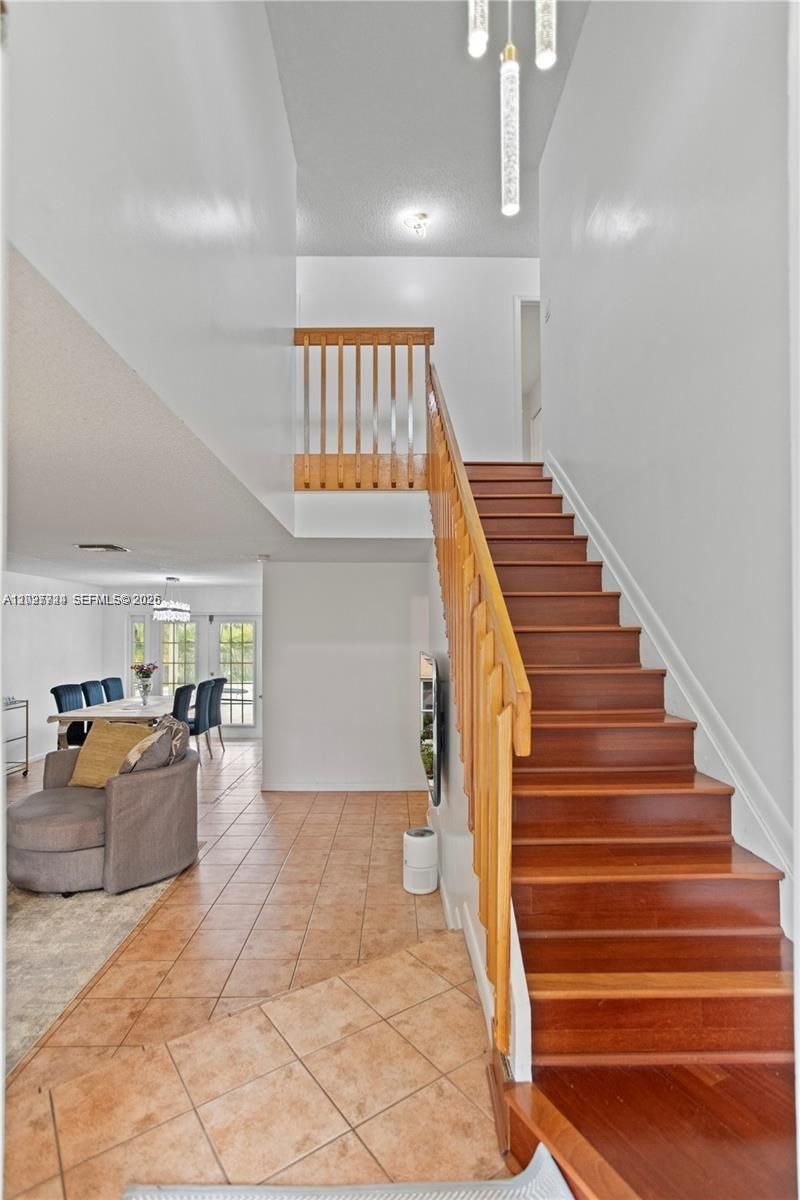 1051 SW 95th Ter , Pembroke Pines, FL 33025 Photo