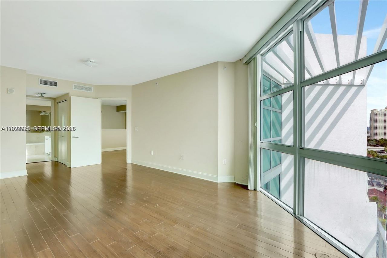 3131 NE 188th St , Unit 1-1205, Aventura, FL 33180 Photo