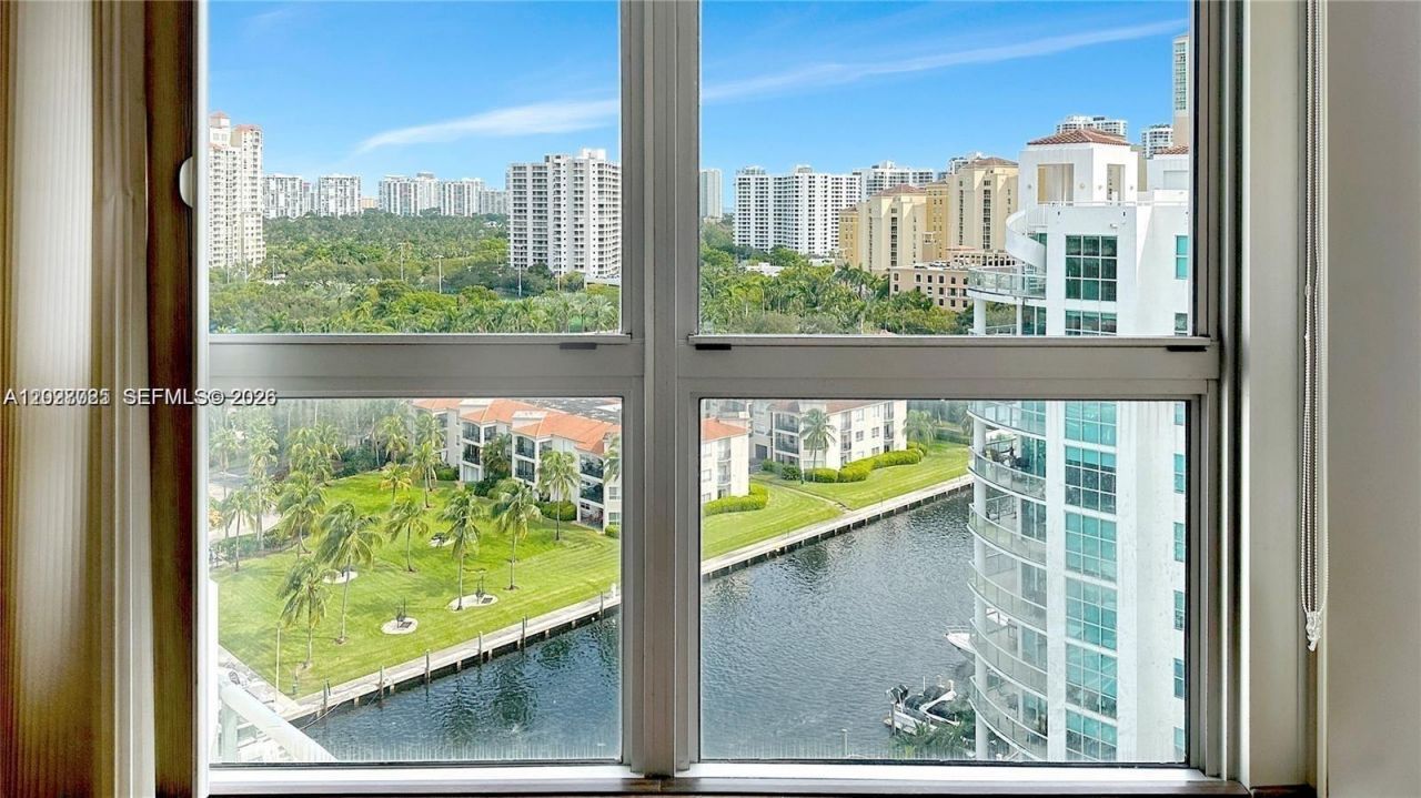 3131 NE 188th St , Unit 1-1205, Aventura, FL 33180 Photo