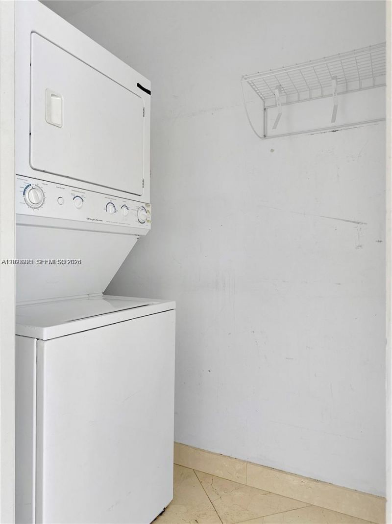 3131 NE 188th St , Unit 1-1205, Aventura, FL 33180 Photo